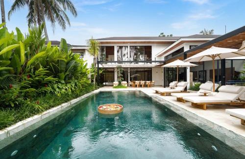 Abiansemal Villa | Bali Magical Villas Ubud - Brand New Villas with Fitness Center & Jungle View