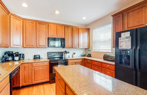 Ocean View House | Bayside Bethany Lakes townhouse w/gym, basketball court, tennis, and pools