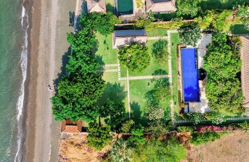 Pemuteran Villa | Beachfront Villa in Pemuteran — Quiet North Bali