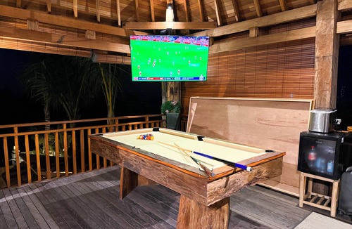 Ketewel House | Beachview Villa near Sanur, Live Sports AFL NRL