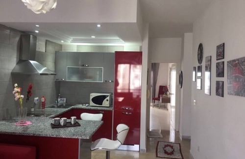 Ennasr Apartment | Beautiful and spacious apartment with balcony