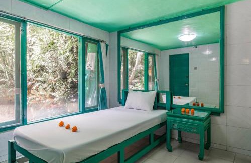 Peliatan Hotel | Belvilla Padma Legian Resort Near Monkey ForestNearUbud Palace