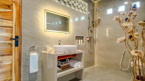 Lovina Villa | Blue Coconut Villa
