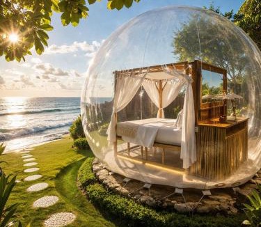 Uluwatu Hotel | Bubble 5 - Luxury Honeymoon Dome With Bath Uluwatu