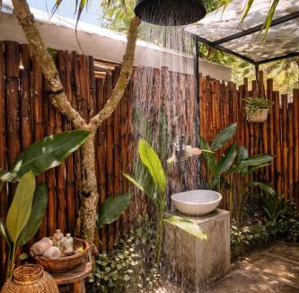 Uluwatu Hotel | Bubble 5 - Luxury Honeymoon Dome With Bath Uluwatu