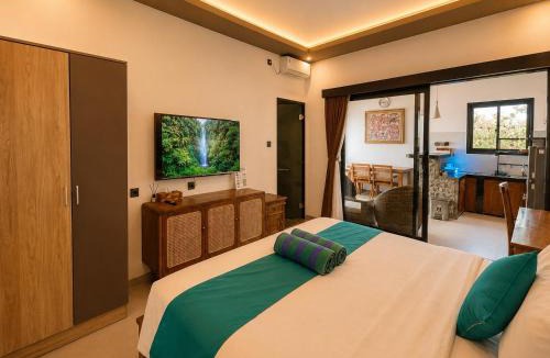 Kutuh House | Cahya Pandawa Villa Room 04 Public pool