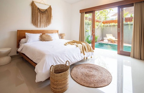 Umalas Villa | Canggu - Brand New Private Vila - Huge Pool