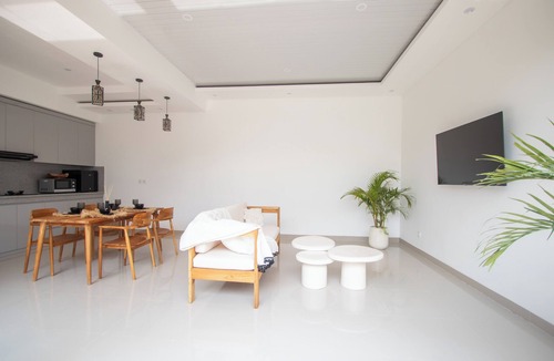 Umalas Villa | Canggu Paradise with Pool and Kitchen Brand NEW