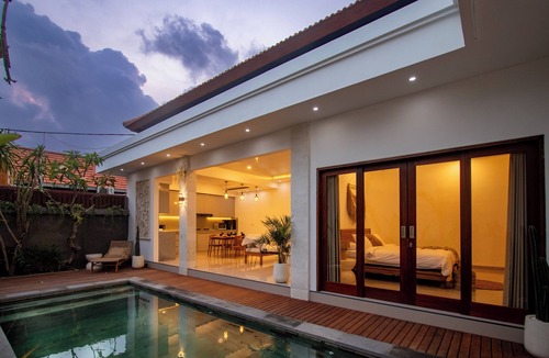 Umalas Villa | Canggu Paradise with Pool and Kitchen Brand NEW