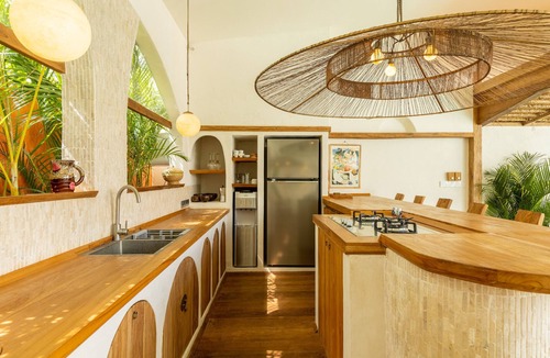 Umalas Villa | Canggu Villa with Pool | Near Cafés | Near Beaches