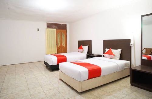 Balikpapan Hotel | Capital O 2885 Hemra Hotel