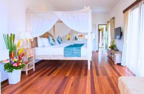 Batu Bolong Villa | Cecelia 2 BR Private Pool Villa
