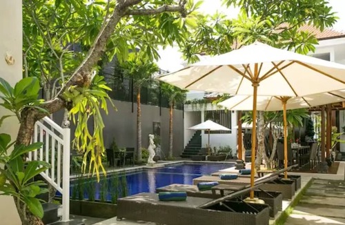 Kuta House | Cozy deluxe room close to airport - RO for 2 pax