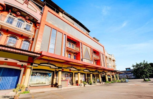 Batam House | Cozy Double Escape W/Free WiFi and Parking
