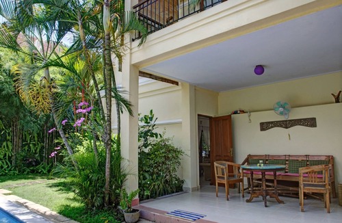 Kerobokan House | Dalle's House in Bali: centrally located yet quiet, bright, with tropical garden