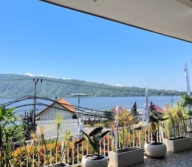 Candikuning House | Danuku Homestay - Syariah