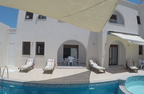 Djerba Midun Apartment | F3 RDC RESIDENCE DJERBA TERRACE ON SECURED SWIMMING POOL