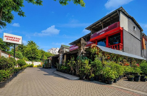 Surabaya House | Family Room near City of Tomorrow Mall