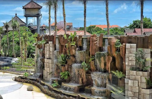 Legian Villa | Family Villa with City & Pool View (TSky Villa 3)
