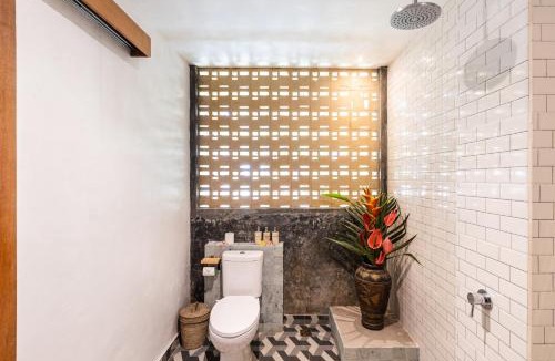 Taro Cabin | Govinda House