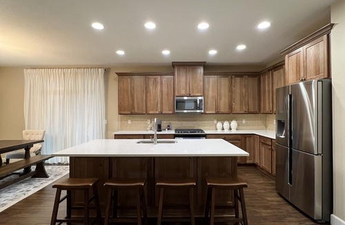 Gresham House | Gresham pine