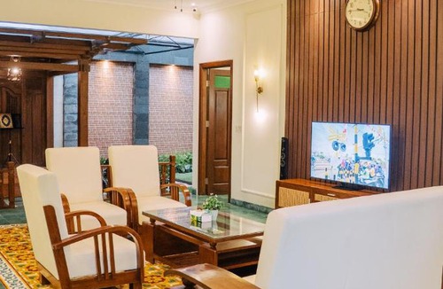 Laweyan Villa | Griya Truntum Sharia Guesthouse