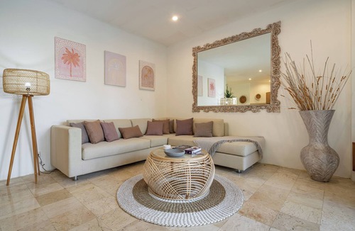 Petitenget Apartment | Heart of Seminyak 2 bed 2 bath 2 pools super quiet. Walk to Seminyak beach