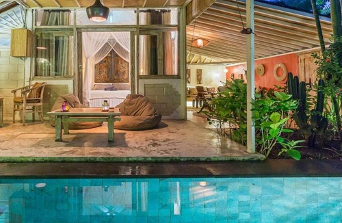 Dyanapura Villa | Hidden Gem metres from beach and Bintang market