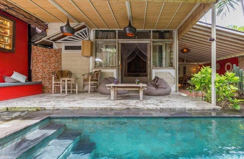 Dyanapura Villa | Hidden Gem metres from beach and Bintang market