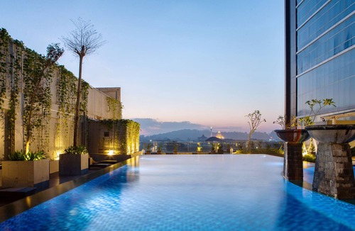 Gresik Hotel | Hotel Santika Gresik