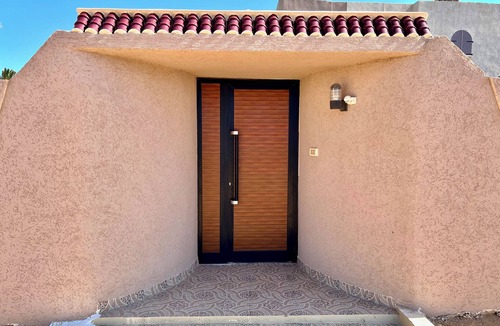 Aghir House | House 7 minutes walk from the beach with Jacuzzi