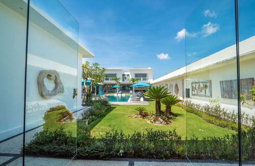 Sunset Road Villa | Huge Architect Villa, 17m Private Pool, Seminyak
