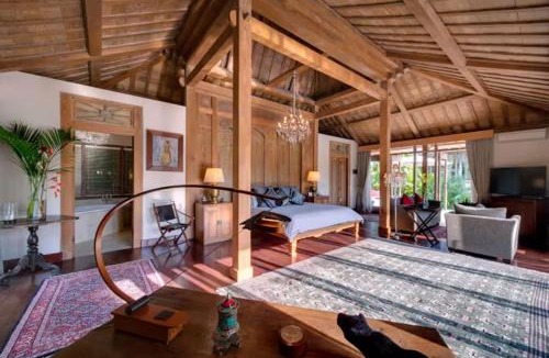 Berawa Hotel | Kudus Boutique Estate in Canggu 100m to Beach