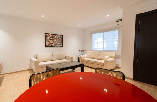 Les Berges du Lac Apartment | Lake City | 1BR Design Apt · Berges du Lac