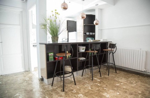 Sidi Dhrif Apartment | Le Centre-Ville: Très Chic Apt avec Jardin @ Marsa