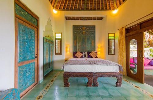 Amed House | Life in Amed Beach Hotel
