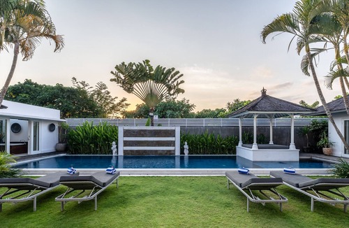 Petitenget Villa | Located in the heart of vibrant Seminyak a haven of relaxation and rejuvenation