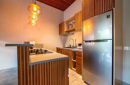 Pererenan Villa | Lush Pool Two Master Suites Near the Beach