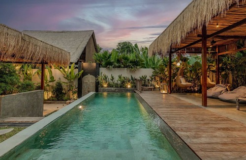 Banjar Semer House | Luxe Tropical 6BR Dream Villa in Canggu