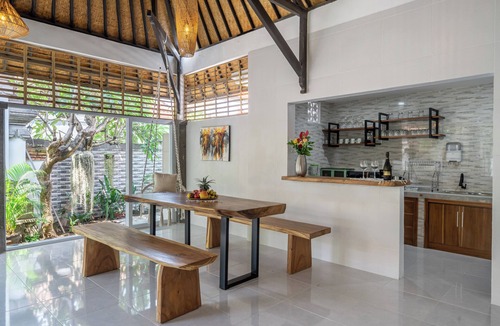 Sanur Kauh House | Luxurious 3-Bedroom and 3-Bathroom Villa "Orenda" in Sanur Bali