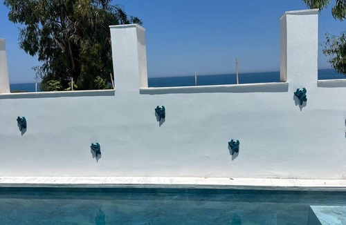 Marsa Cube Villa | Luxurious 4-Bedroom Villa with Private Pool in Marsa Tunisie