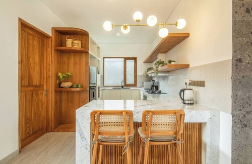 Pecatu Villa | Luxurious 6 BR with Sea View, 5 mins to Savaya