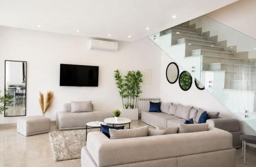 Gammarth Villa | Luxurious Villa in Gammarth with Private Pool and Garden Views