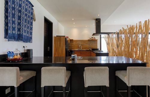 Cemagi Villa | Luxury 5 Bdr Beach Villa. Fully staffed with Chef. Beach club . 2 Pools. Canggu