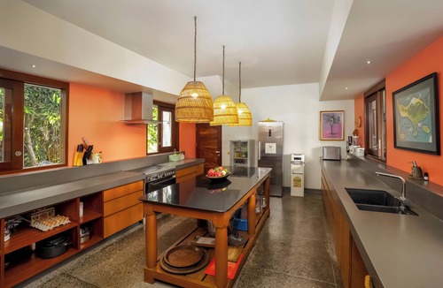 West Selemadeg Villa | Luxury 5BR Ocean-View Villa near Balian Beach
