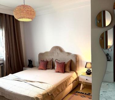 Les Berges Du Lac II Apartment | Luxury apartment in Berges du Lac 2