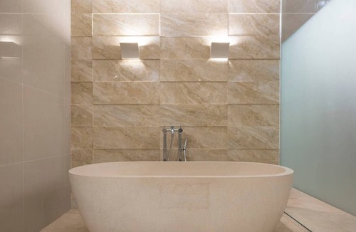 Lembongan Island Resort | Luxury Lagoon Suite with Beach Access in Lembongan