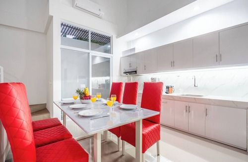 Kerobokan Villa | Luxury minimalist villa The Toy