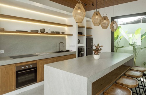 Kerobokan Villa | Luxury Rice-Terrace Villa - Private Pool, Workspace & Sunset View