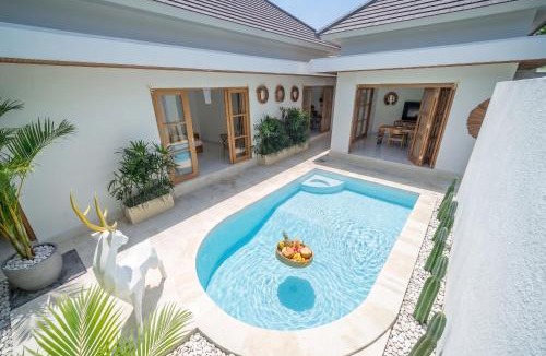 Banjar Semer Villa | Mirragold Villa - Quiet Pool Oasis with Spacious Patio&Private Parking